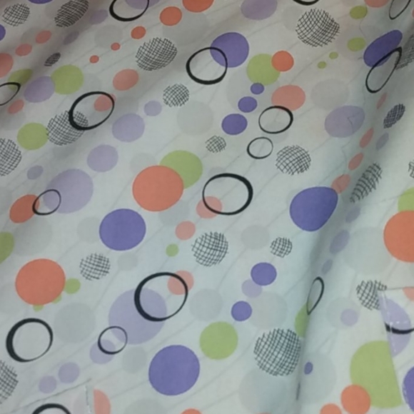 Nursing uniform top patterned - Picture 3 of 3